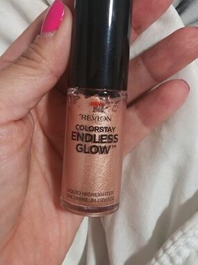 Revlon Endless Glow Liquid Highlighter - Rose